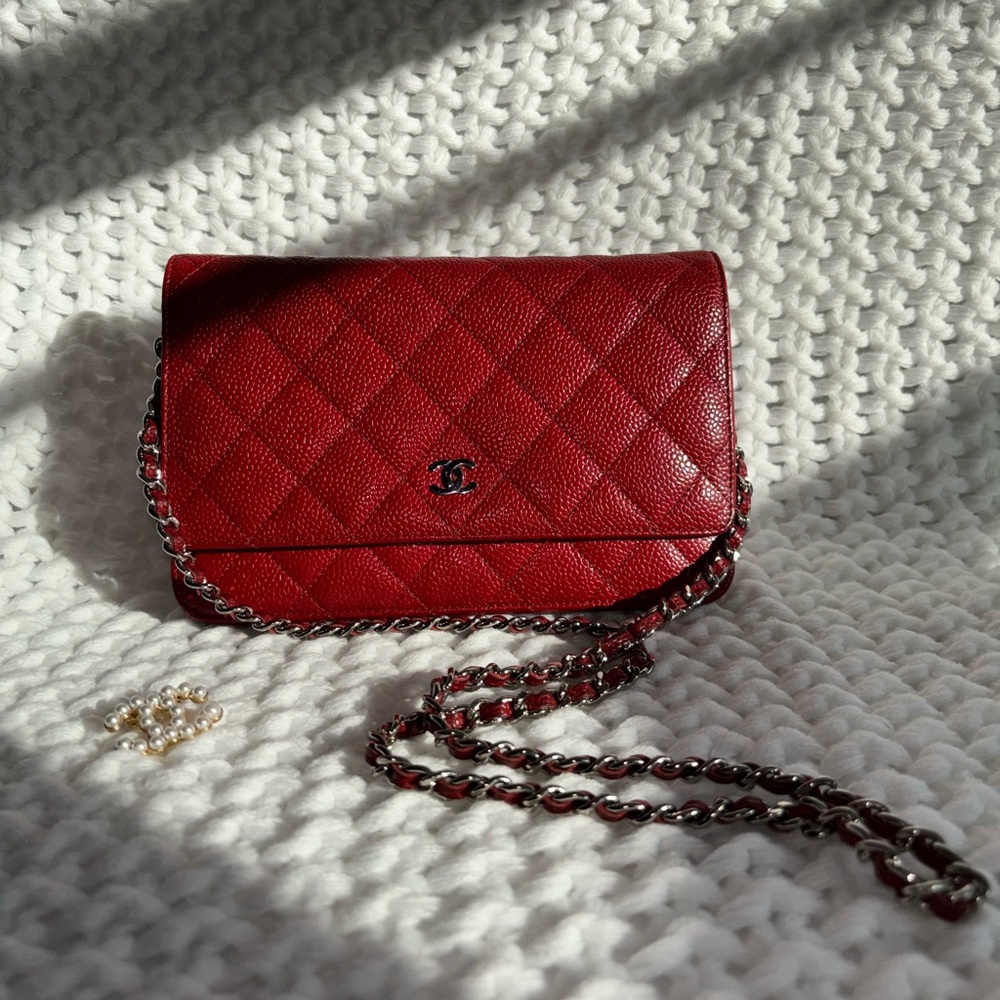 Chanel Wallet On Chain in Red